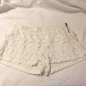 Zara shorts size medium